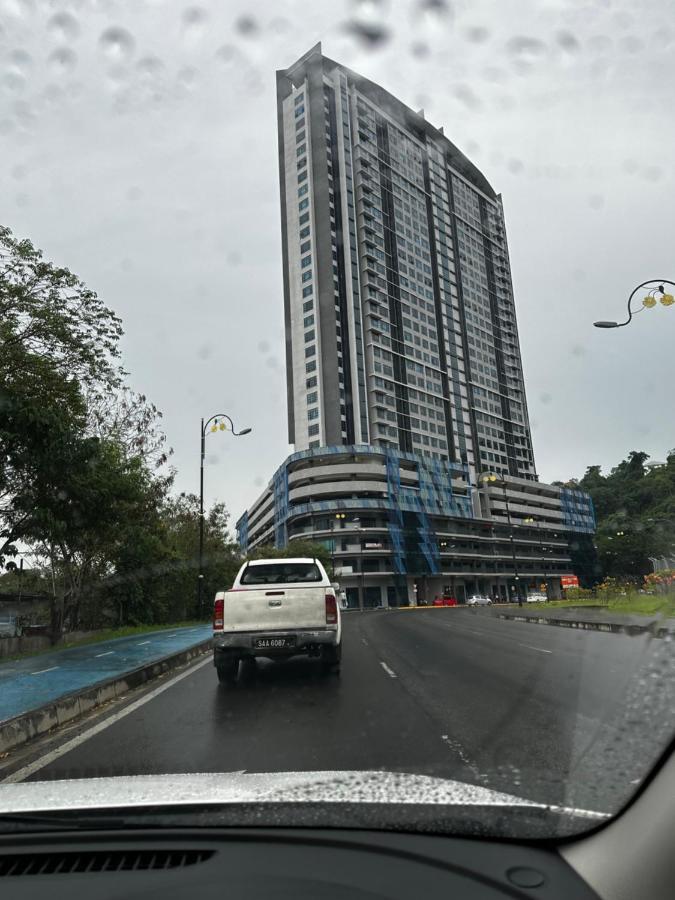 Botiza Suites At Jesselton Quay Kota Kinabalu Kültér fotó