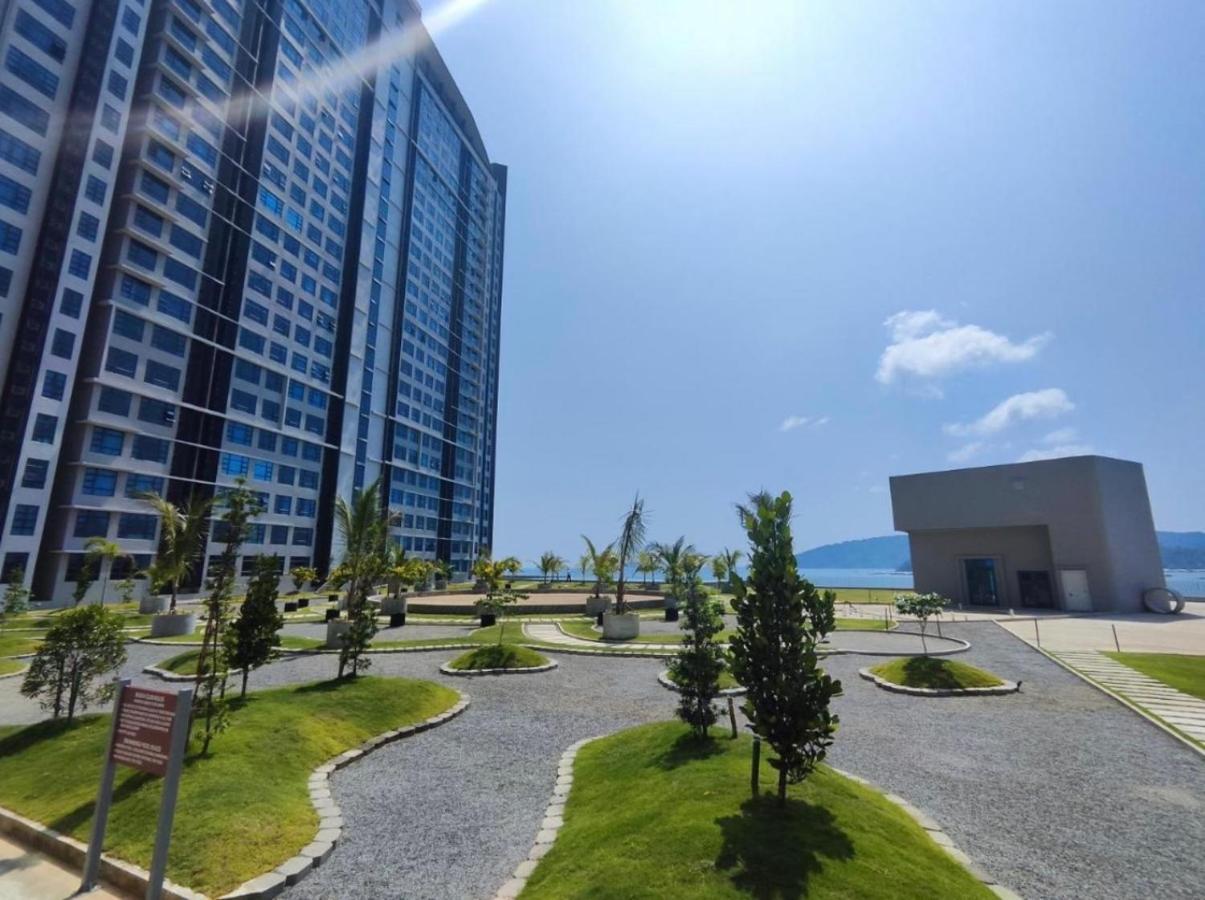 Botiza Suites At Jesselton Quay Kota Kinabalu Kültér fotó