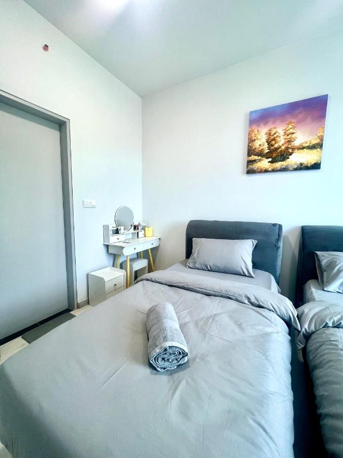 Botiza Suites At Jesselton Quay Kota Kinabalu Kültér fotó
