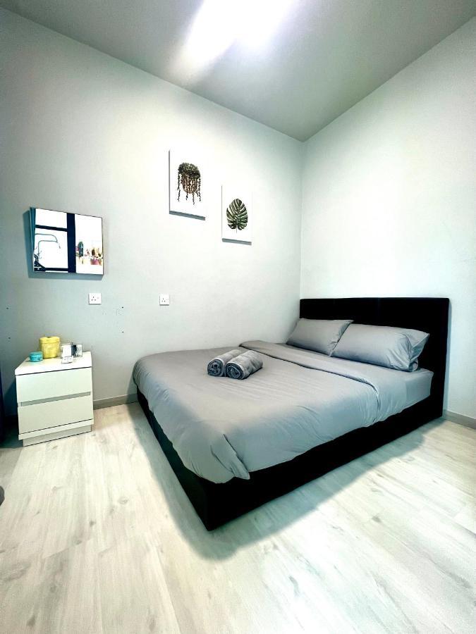 Botiza Suites At Jesselton Quay Kota Kinabalu Kültér fotó