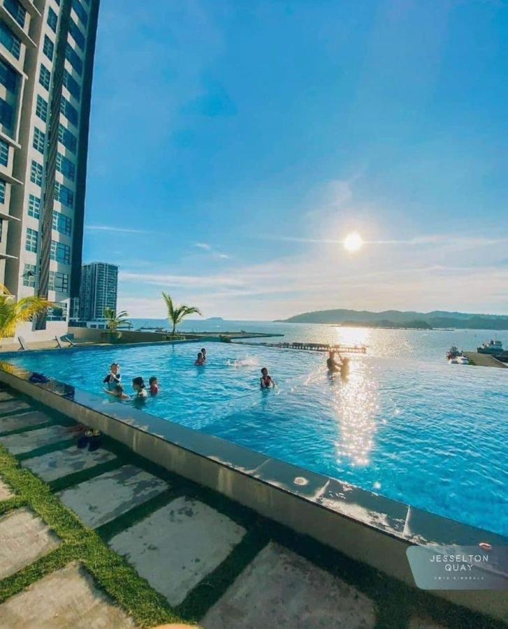 Botiza Suites At Jesselton Quay Kota Kinabalu Kültér fotó