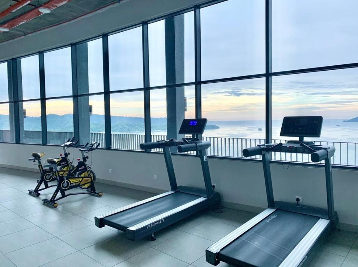 Botiza Suites At Jesselton Quay Kota Kinabalu Kültér fotó