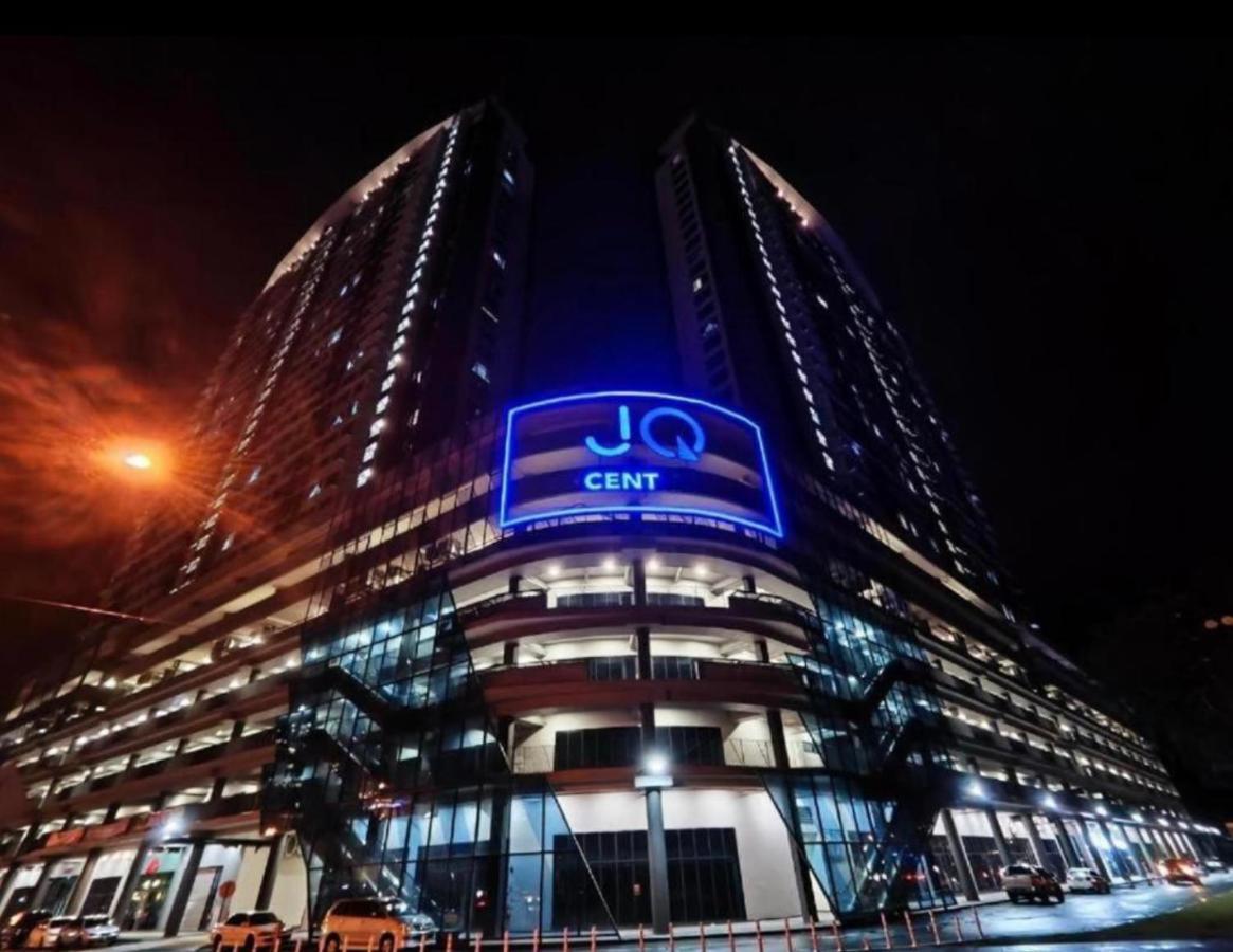 Botiza Suites At Jesselton Quay Kota Kinabalu Kültér fotó