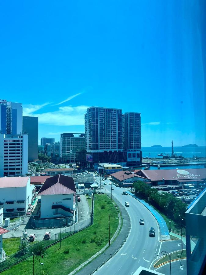 Botiza Suites At Jesselton Quay Kota Kinabalu Kültér fotó